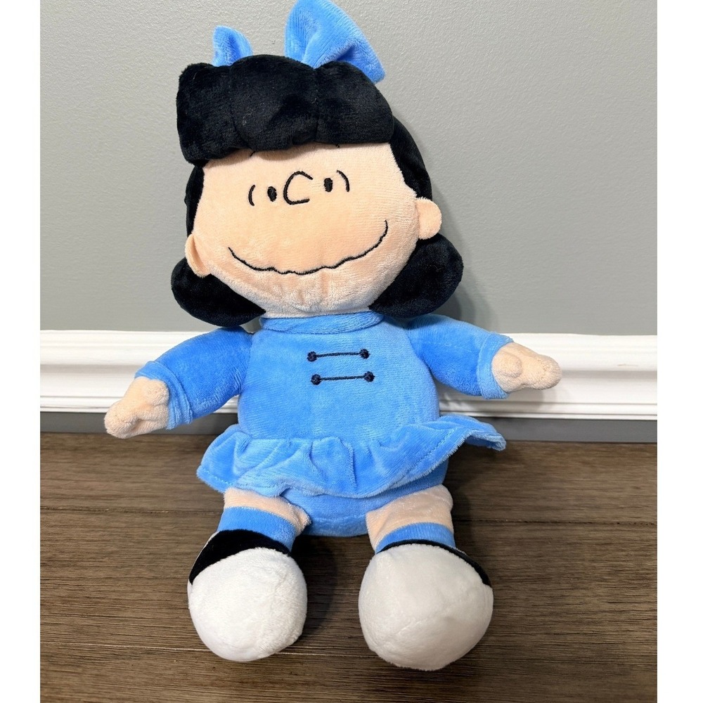Animal Adventure Peanuts Lucy van Pelt‎ Plush